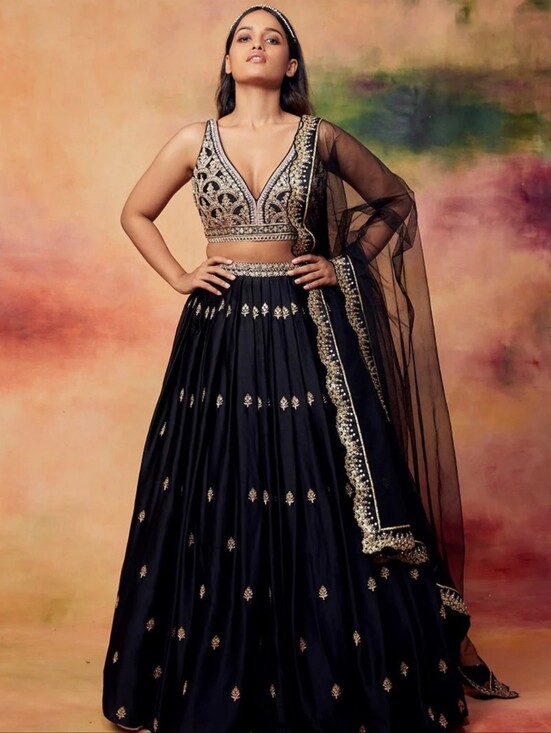 Lashkaraa Other - Black Lashkaraa Lehenga, Small, Only Worn Once